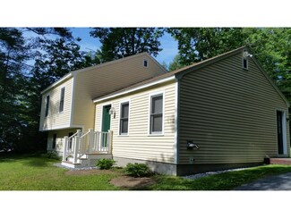 67 Hillside Dr, Henniker, NH 03242