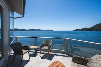 2401 Skyline Way Unit 203E, Anacortes, WA 98221