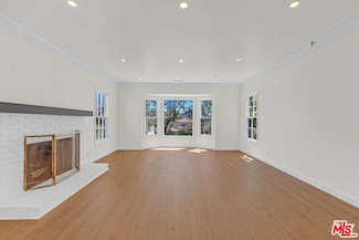 1939 Holmby Ave, Los Angeles, CA 90025