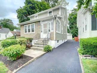 57 Menzel Ave, Maplewood, NJ 07040