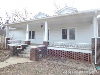 103 S Lake St, Linn Creek, MO 65052
