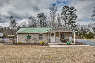 8085 Us Highway 220 Bus N, Randleman, NC 27317
