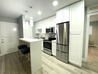 7901 SW 64th Ave Unit 18, South Miami, FL 33143