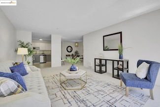 555 Pierce St Unit 842, Albany, CA 94706