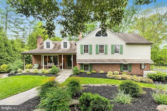 410 Heatherwood Ln, Devon, PA 19333