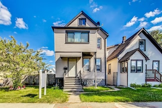 205 29th Ave, Bellwood, IL 60104