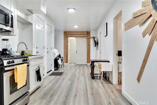6413 S Vermont Ave, Los Angeles, CA 90044