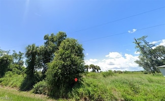 3017 N Balsam Cir, Labelle, FL 33935