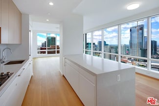877 Francisco St Unit 3209, Los Angeles, CA 90017