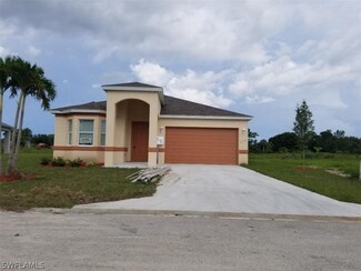 1352 Lincoln Ct, Immokalee, FL 34142