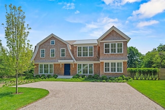 161 South Rd, Westhampton, NY 11977