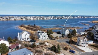 7 Nancy St, Newburyport, MA 01950