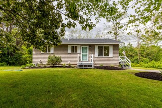168 Longwoods Rd, Cumberland Center, ME 04021