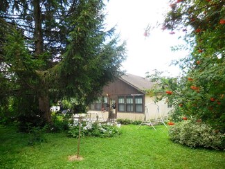 11437 N Hill Ave, Edgerton, WI 53534