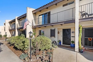 662 Bel Air Dr W, Vista, CA 92084