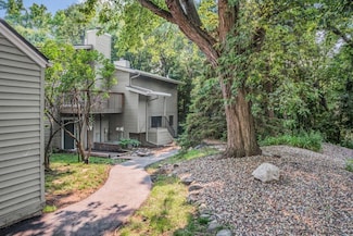 5516 E Bavarian Pass, Minneapolis, MN 55432