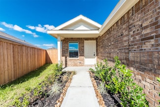 8835 Bar Harbor Dr, Baytown, TX 77521