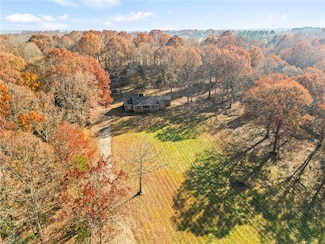 6861 Reidville Rd, Woodruff, SC 29388