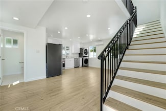 22567 Leadwell St, Los Angeles, CA 91307