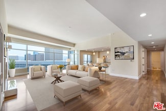 1 W Century Dr Unit 19D, Los Angeles, CA 90067