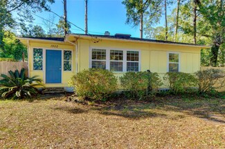1902 NE 8th St, Gainesville, FL 32609