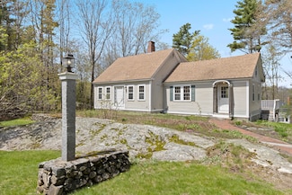48 Allen Avenue Extension, Falmouth, ME 04105