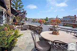 225 Grand Canal, Newport Beach, CA 92662