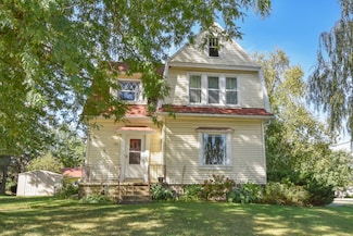 825 Wisconsin St, Adell, WI 53001