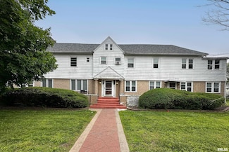 905 5th Ave S, Clinton, IA 52732