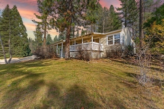 465 Blairsden-Graeagle Rd, Blairsden, CA 96103