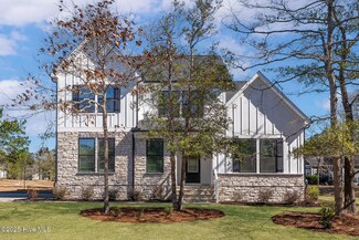 755 Hollybriar Loop Rd SE, Bolivia, NC 28422