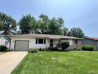 1600 N Harrison St, Litchfield, IL 62056