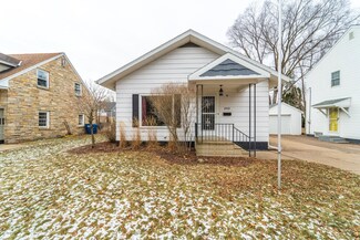 2410 Oakwood Blvd, Wausau, WI 54403