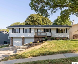 13906 Pine St, Omaha, NE 68144