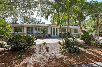 3090 Bay Oaks Cir, Englewood, FL 34223
