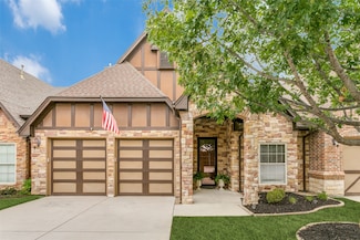 223 Wood St Unit 201, Grapevine, TX 76051