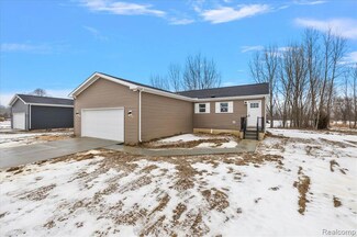 4432 Maple Leaf Trail, Flint, MI 48506