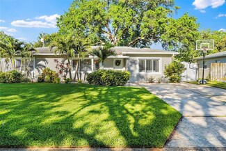 5860 15th Way N, Saint Petersburg, FL 33703