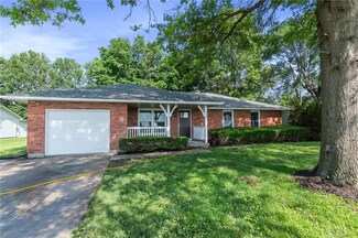 107 Kent St, Orrick, MO 64077