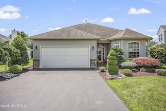 235 Valencia Dr, Monroe Township, NJ 08831