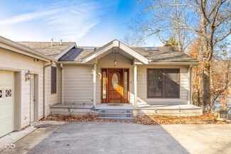 11741 W Grandview Dr, Columbus, IN 47201