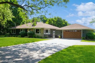 5602 Pagles Rd, Harvard, IL 60033