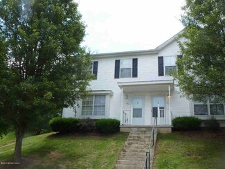401 Laurence Ln, Blacksburg, VA 24060