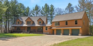1516 E Gardner Ave, Newaygo, MI 49337