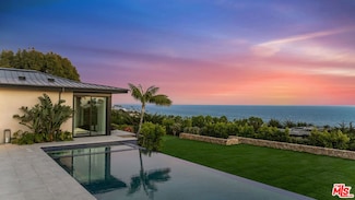 11809 Ellice St, Malibu, CA 90265