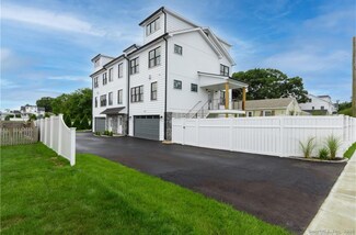 124 Fox St, Fairfield, CT 06824