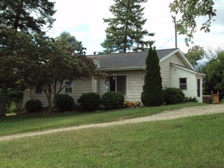 8300 W Hallett Rd, Allen, MI 49227