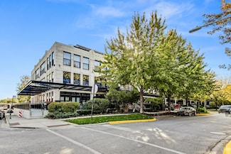 1001 W 15th St Unit 241, Chicago, IL 60608