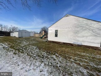 1745 Turbot Ave, Watsontown, PA 17777