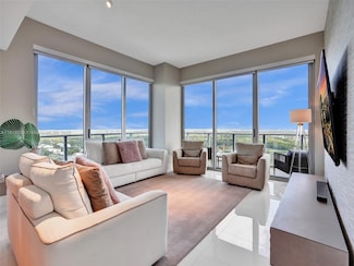 16385 Biscayne Blvd Unit 3201/LPH01, North Miami Beach, FL 33160